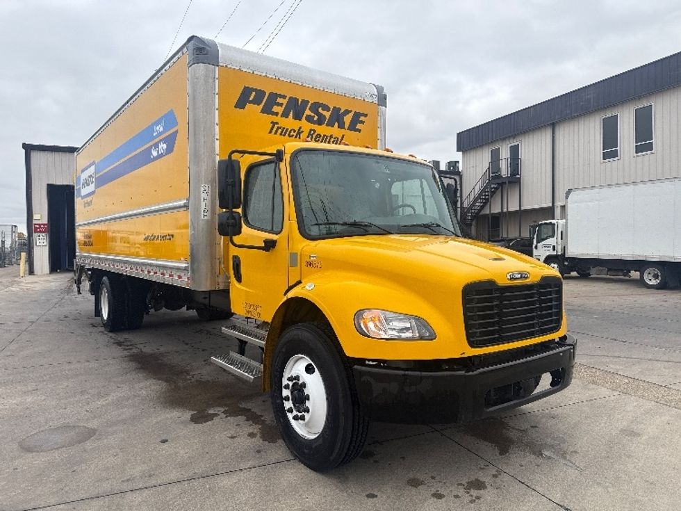 Medium Duty Box Truck-Light and Medium Duty Trucks-Freightliner-2022-M2-Dallas-TX-129,156\n\t\tmiles-$ 71,750 - Image 1