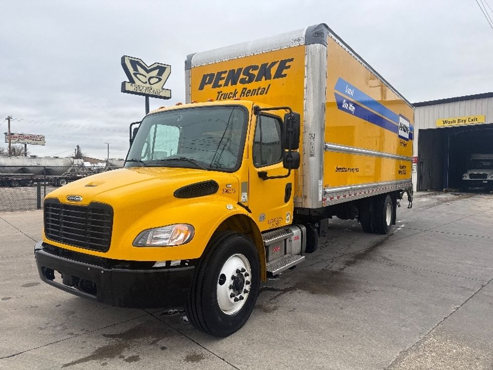 Medium Duty Box Truck-Light and Medium Duty Trucks-Freightliner-2022-M2-Dallas-TX-129,156\n\t\tmiles-$ 71,750 - Image 3