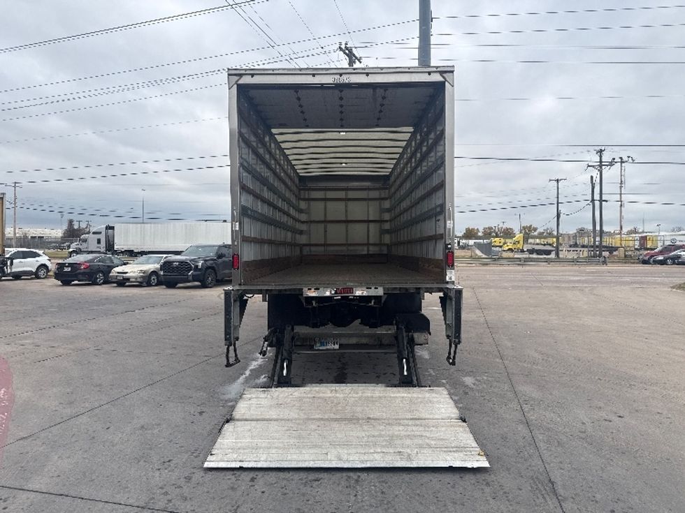 Medium Duty Box Truck-Light and Medium Duty Trucks-Freightliner-2022-M2-Dallas-TX-129,156\n\t\tmiles-$ 71,750 - Image 9