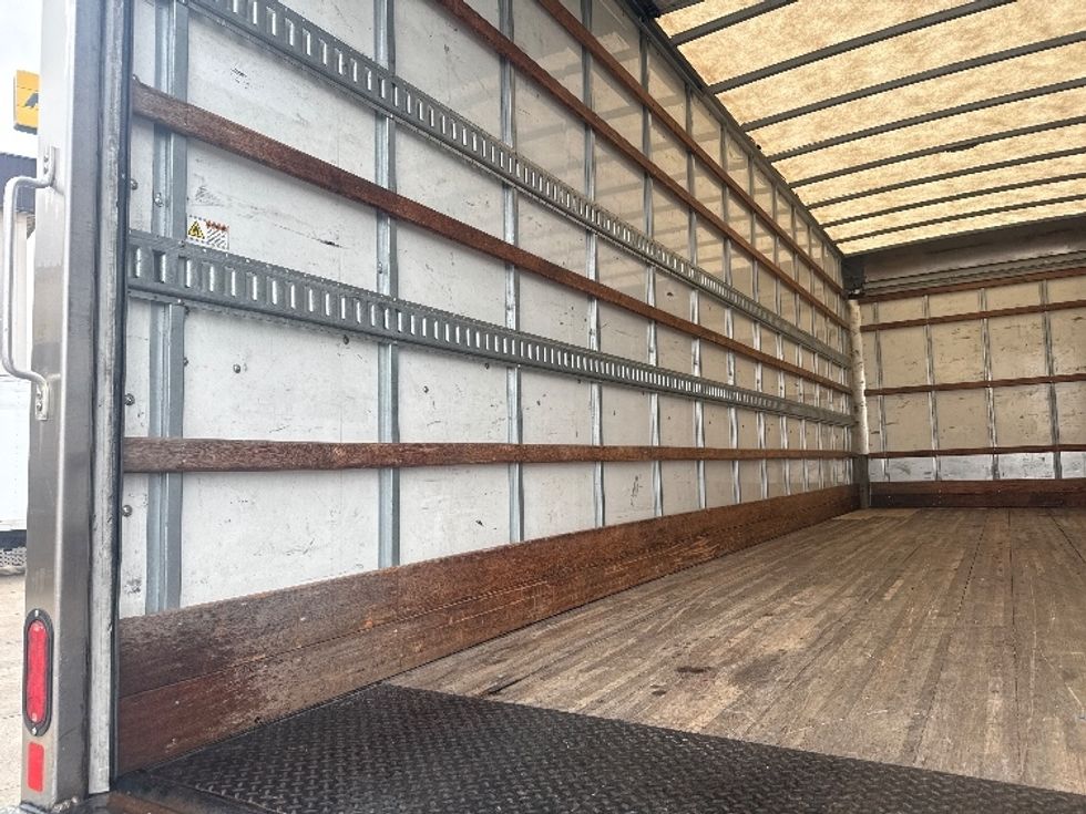 Medium Duty Box Truck-Light and Medium Duty Trucks-Freightliner-2022-M2-Dallas-TX-172,504\n\t\tmiles-$ 63,750 - Image 11