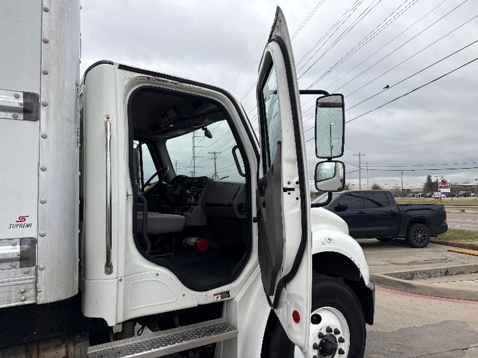 Medium Duty Box Truck-Light and Medium Duty Trucks-Freightliner-2022-M2-Dallas-TX-172,504\n\t\tmiles-$ 63,750 - Image 20