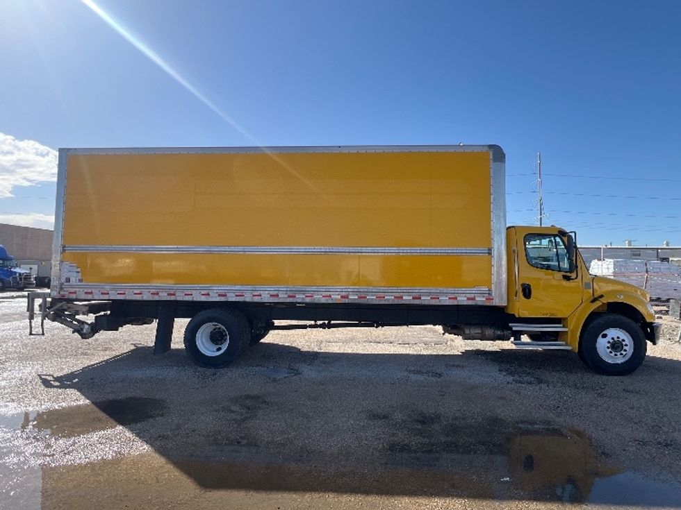 Medium Duty Box Truck-Light and Medium Duty Trucks-Freightliner-2022-M2-Dallas-TX-196,633\n\t\tmiles-$ 54,500 - Image 15
