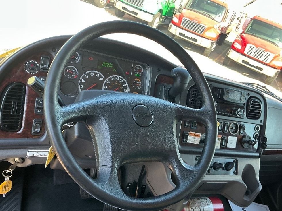 Medium Duty Box Truck-Light and Medium Duty Trucks-Freightliner-2022-M2-Dallas-TX-207,249\n\t\tmiles-$ 56,000 - Image 17