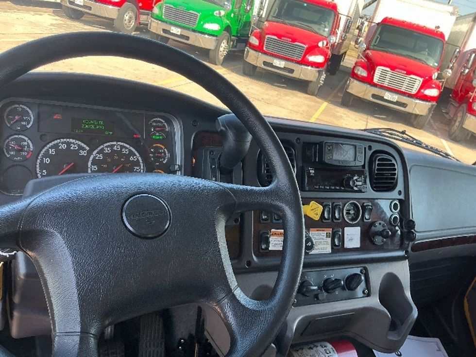Medium Duty Box Truck-Light and Medium Duty Trucks-Freightliner-2022-M2-Dallas-TX-207,249\n\t\tmiles-$ 56,000 - Image 18