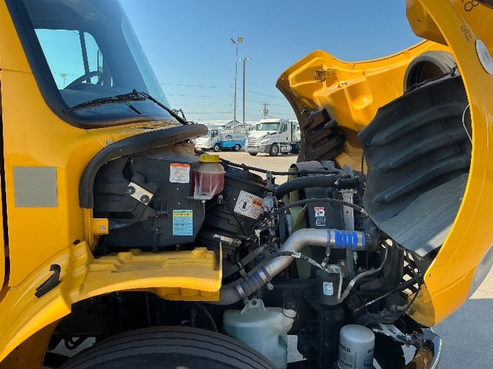 Medium Duty Box Truck-Light and Medium Duty Trucks-Freightliner-2022-M2-Dallas-TX-207,249\n\t\tmiles-$ 56,000 - Image 23