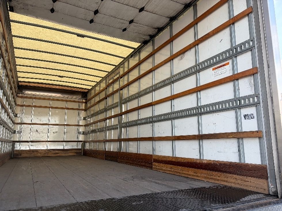 Medium Duty Box Truck-Light and Medium Duty Trucks-Freightliner-2022-M2-Dallas-TX-209,989\n\t\tmiles-$ 55,750 - Image 12