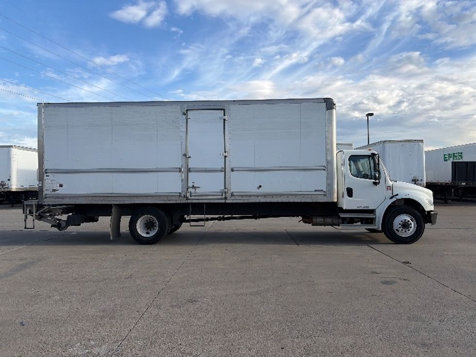 Medium Duty Box Truck-Light and Medium Duty Trucks-Freightliner-2022-M2-Dallas-TX-209,989\n\t\tmiles-$ 55,750 - Image 15