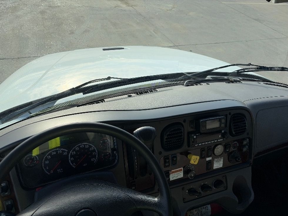 Medium Duty Box Truck-Light and Medium Duty Trucks-Freightliner-2022-M2-Dallas-TX-209,989\n\t\tmiles-$ 55,750 - Image 18