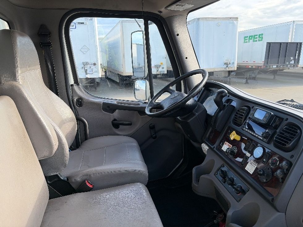 Medium Duty Box Truck-Light and Medium Duty Trucks-Freightliner-2022-M2-Dallas-TX-209,989\n\t\tmiles-$ 55,750 - Image 22