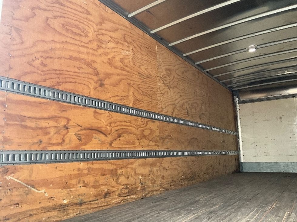 Medium Duty Box Truck-Light and Medium Duty Trucks-Freightliner-2022-M2-Dallas-TX-98,727\n\t\tmiles-$ 77,750 - Image 11