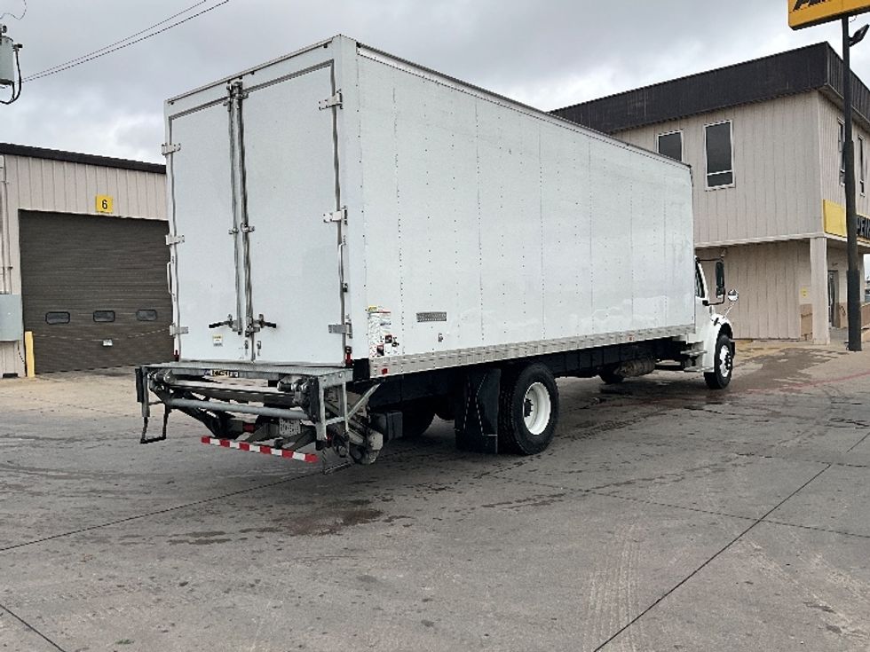 Medium Duty Box Truck-Light and Medium Duty Trucks-Freightliner-2022-M2-Dallas-TX-98,727\n\t\tmiles-$ 77,750 - Image 13