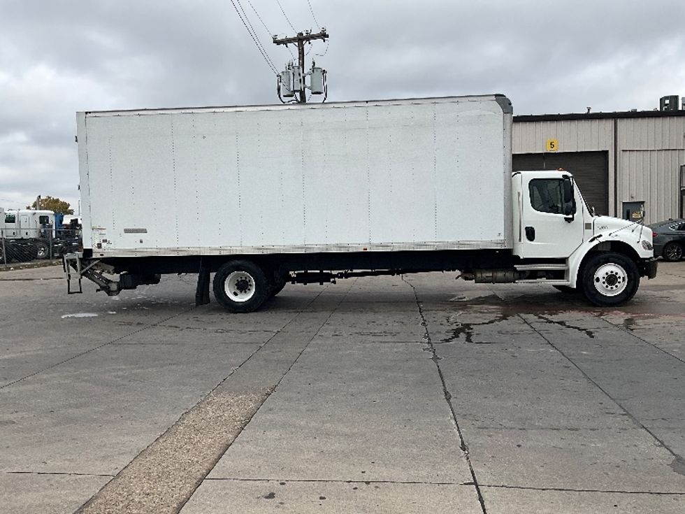 Medium Duty Box Truck-Light and Medium Duty Trucks-Freightliner-2022-M2-Dallas-TX-98,727\n\t\tmiles-$ 77,750 - Image 15