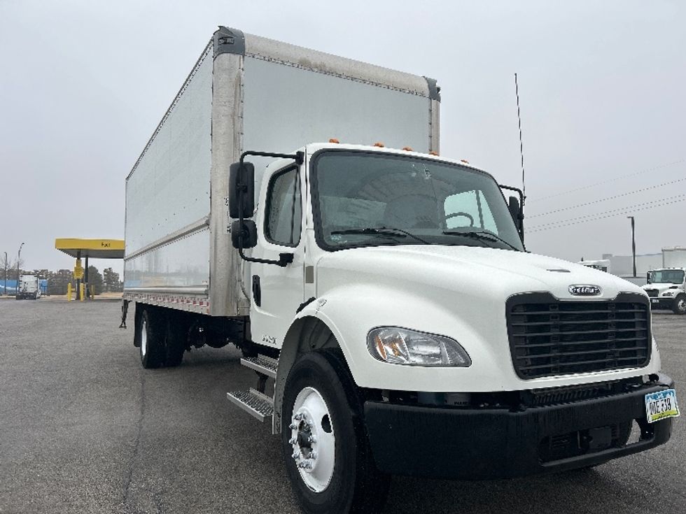Medium Duty Box Truck-Light and Medium Duty Trucks-Freightliner-2022-M2-Davenport-IA-92,067\n\t\tmiles-$ 77,500 - Image 1