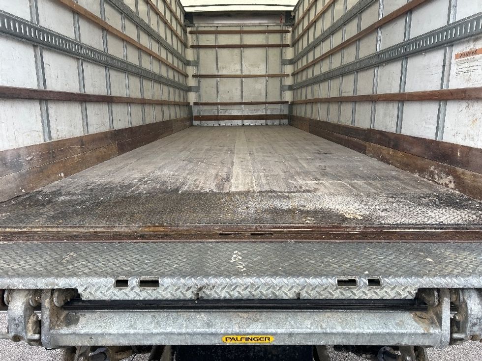 Medium Duty Box Truck-Light and Medium Duty Trucks-Freightliner-2022-M2-Davenport-IA-92,067\n\t\tmiles-$ 77,500 - Image 10