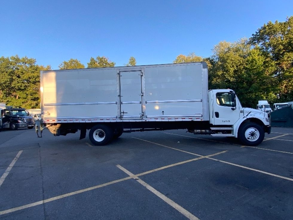 Medium Duty Box Truck-Light and Medium Duty Trucks-Freightliner-2022-M2-Dayton-NJ-217,959\n\t\tmiles-$ 57,750 - Image 15