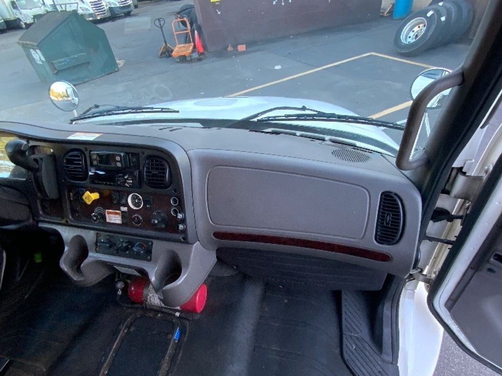 Medium Duty Box Truck-Light and Medium Duty Trucks-Freightliner-2022-M2-Dayton-NJ-217,959\n\t\tmiles-$ 57,750 - Image 21