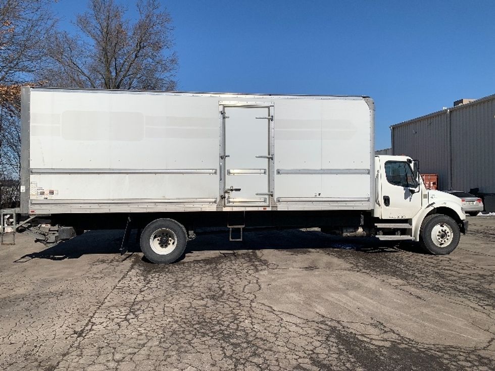 Medium Duty Box Truck-Light and Medium Duty Trucks-Freightliner-2022-M2-Delaware-OH-91,283\n\t\tmiles-$ 77,750 - Image 15