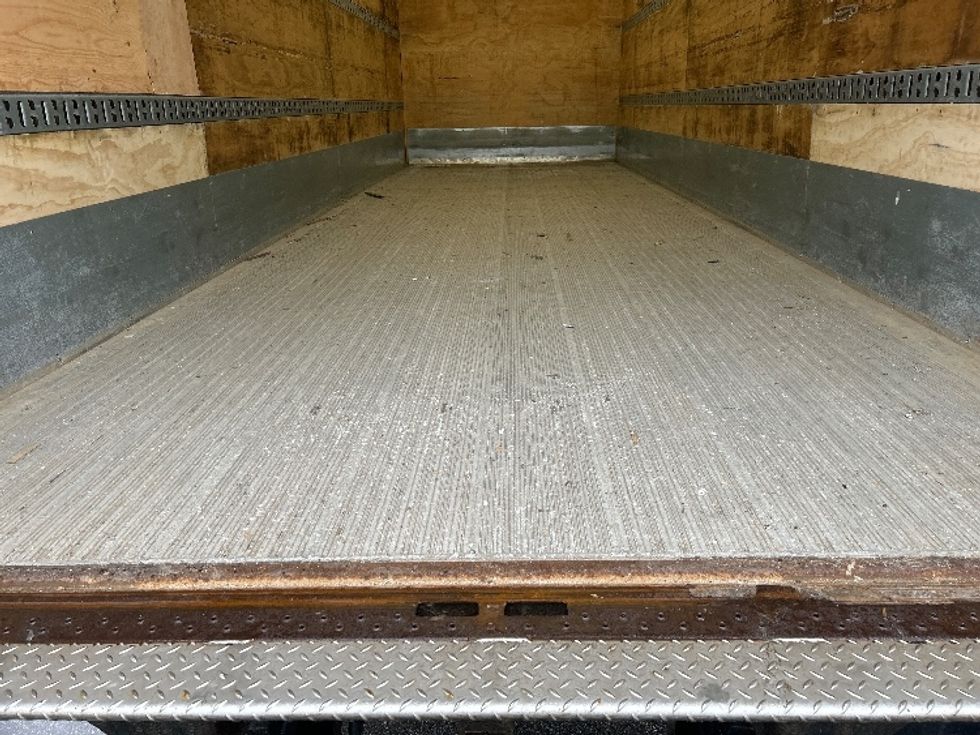 Medium Duty Box Truck-Light and Medium Duty Trucks-Freightliner-2022-M2-Delta-BC-234,866\n\t\tkm-$ 83,500 - Image 10