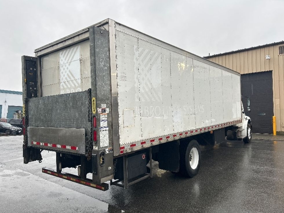 Medium Duty Box Truck-Light and Medium Duty Trucks-Freightliner-2022-M2-Delta-BC-234,866\n\t\tkm-$ 83,500 - Image 13