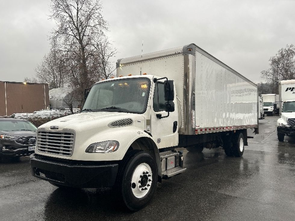 Medium Duty Box Truck-Light and Medium Duty Trucks-Freightliner-2022-M2-Delta-BC-234,866\n\t\tkm-$ 83,500 - Image 3