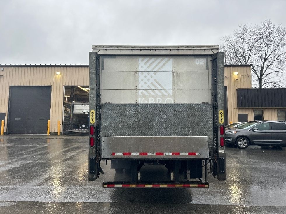 Medium Duty Box Truck-Light and Medium Duty Trucks-Freightliner-2022-M2-Delta-BC-234,866\n\t\tkm-$ 83,500 - Image 7
