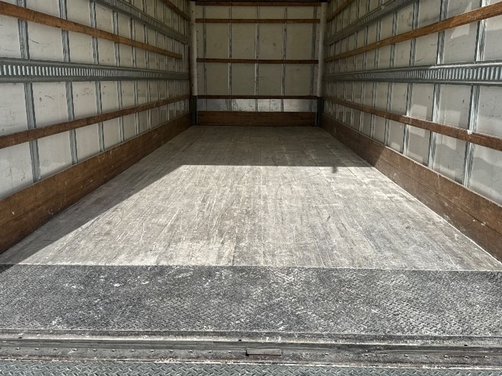 Medium Duty Box Truck-Light and Medium Duty Trucks-Freightliner-2022-M2-Denton-TX-135,801\n\t\tmiles-$ 71,000 - Image 10