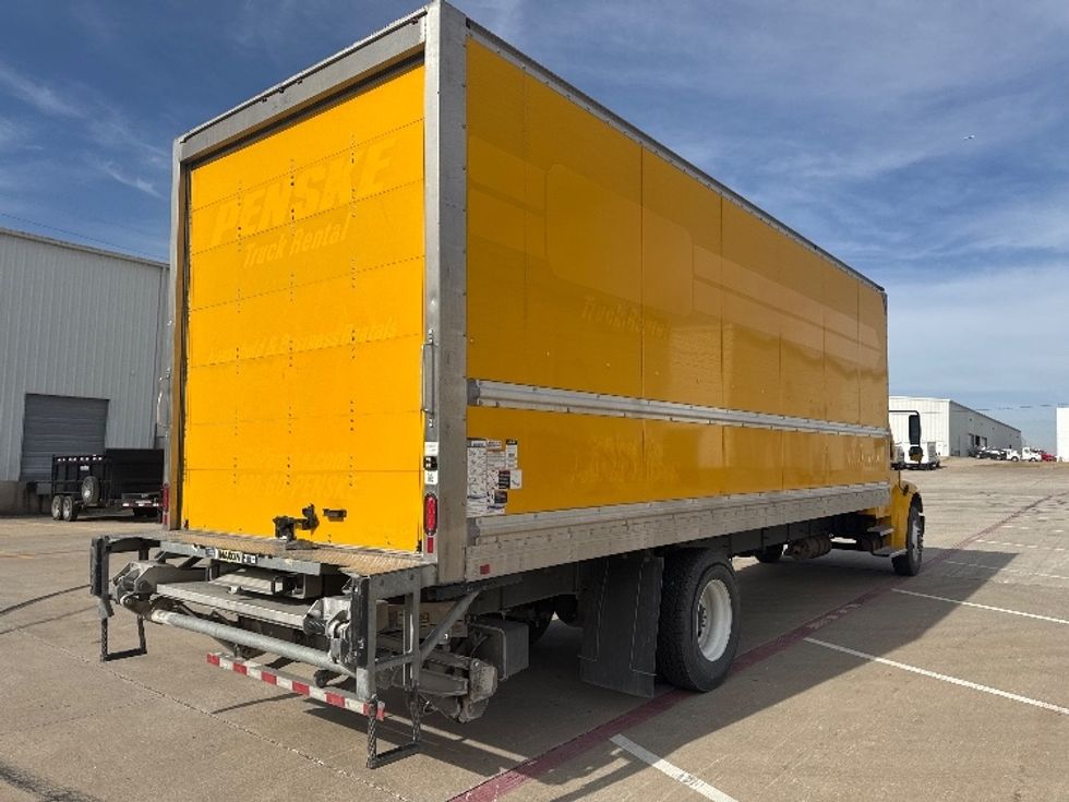 Medium Duty Box Truck-Light and Medium Duty Trucks-Freightliner-2022-M2-Denton-TX-135,801\n\t\tmiles-$ 71,000 - Image 13