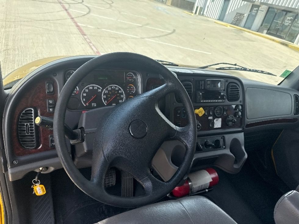 Medium Duty Box Truck-Light and Medium Duty Trucks-Freightliner-2022-M2-Denton-TX-135,801\n\t\tmiles-$ 71,000 - Image 17