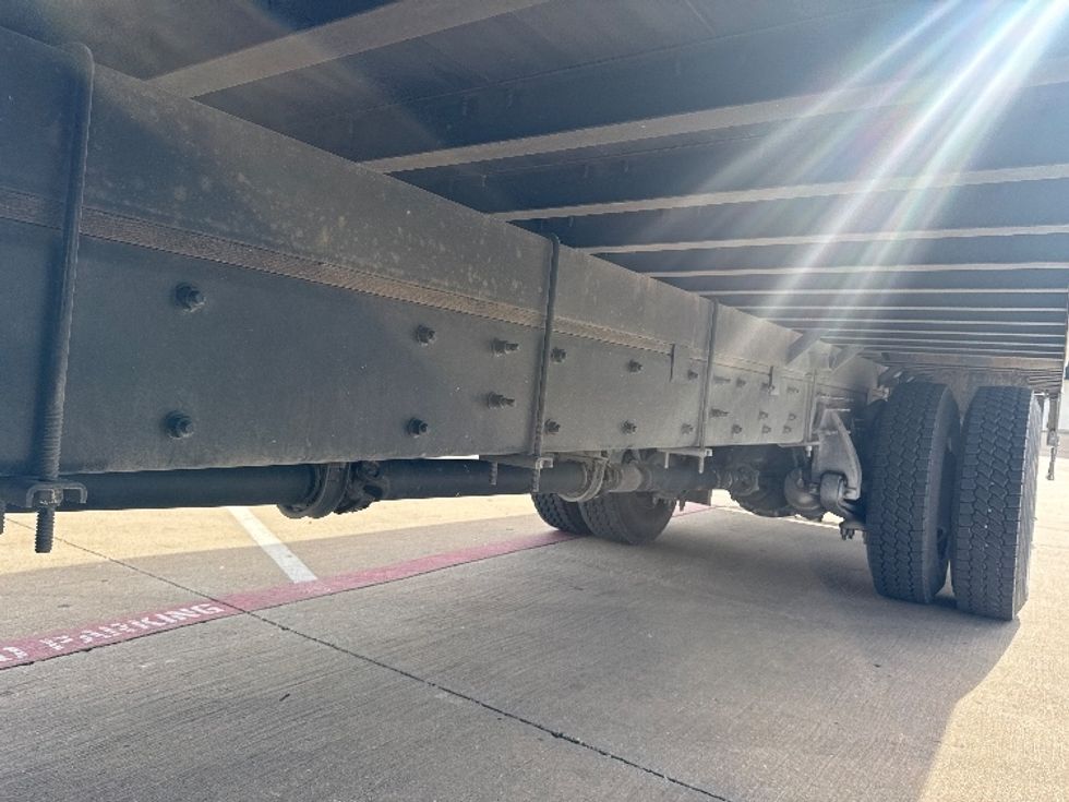 Medium Duty Box Truck-Light and Medium Duty Trucks-Freightliner-2022-M2-Denton-TX-135,801\n\t\tmiles-$ 71,000 - Image 5