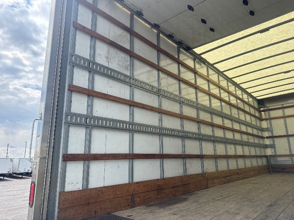 Medium Duty Box Truck-Light and Medium Duty Trucks-Freightliner-2022-M2-Denver-CO-105,196\n\t\tmiles-$ 75,000 - Image 11