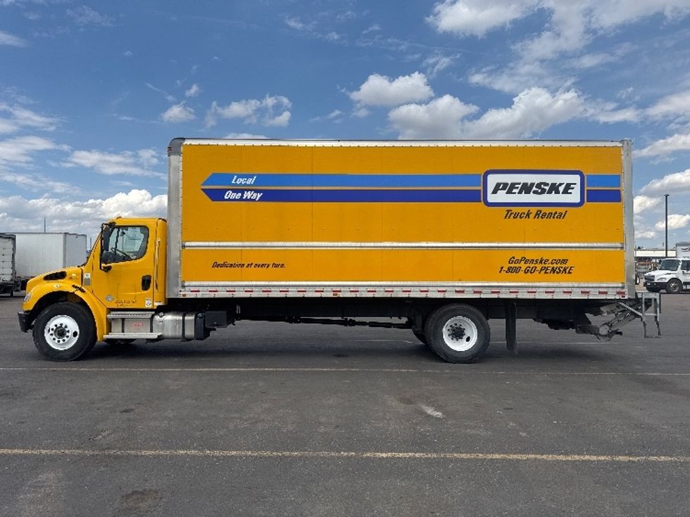 Medium Duty Box Truck-Light and Medium Duty Trucks-Freightliner-2022-M2-Denver-CO-105,196\n\t\tmiles-$ 75,000 - Image 4