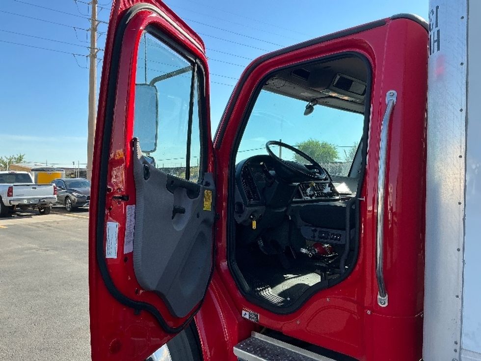 Medium Duty Box Truck-Light and Medium Duty Trucks-Freightliner-2022-M2-Denver-CO-108,021\n\t\tmiles-$ 78,000 - Image 15