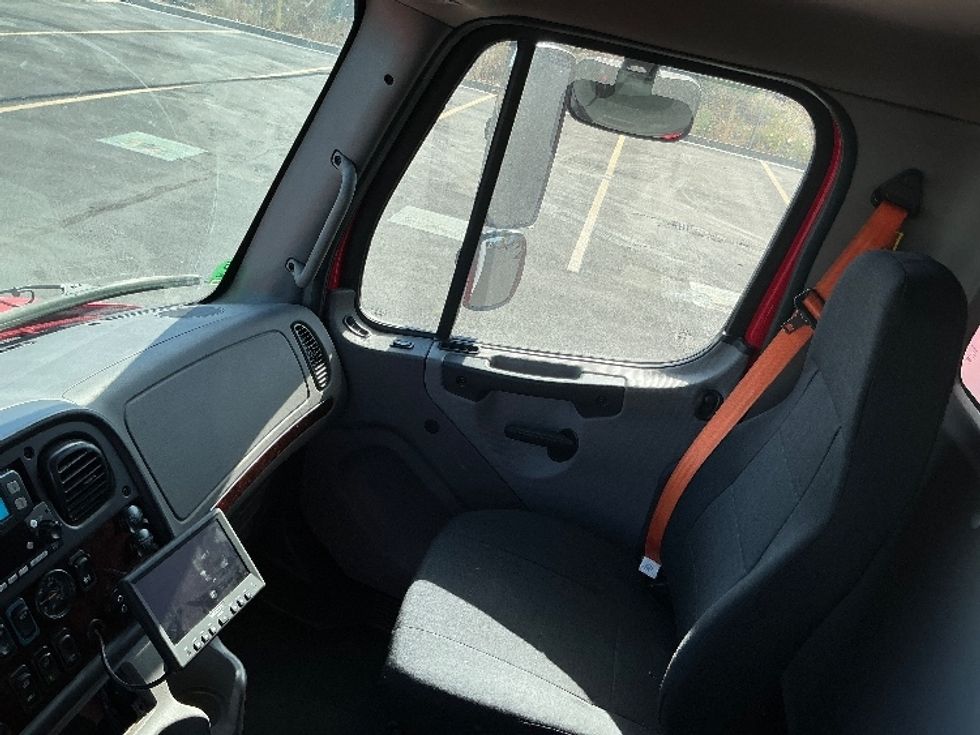 Medium Duty Box Truck-Light and Medium Duty Trucks-Freightliner-2022-M2-Denver-CO-108,021\n\t\tmiles-$ 78,000 - Image 18