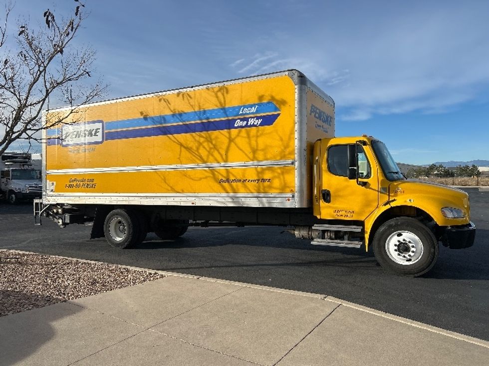 Medium Duty Box Truck-Light and Medium Duty Trucks-Freightliner-2022-M2-Denver-CO-121,518\n\t\tmiles-$ 73,500 - Image 15