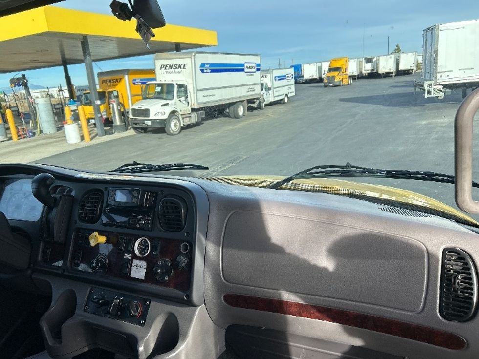 Medium Duty Box Truck-Light and Medium Duty Trucks-Freightliner-2022-M2-Denver-CO-121,518\n\t\tmiles-$ 73,500 - Image 21