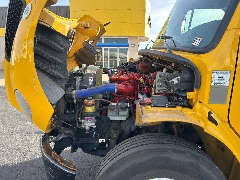 Medium Duty Box Truck-Light and Medium Duty Trucks-Freightliner-2022-M2-Denver-CO-121,518\n\t\tmiles-$ 73,500 - Image 23