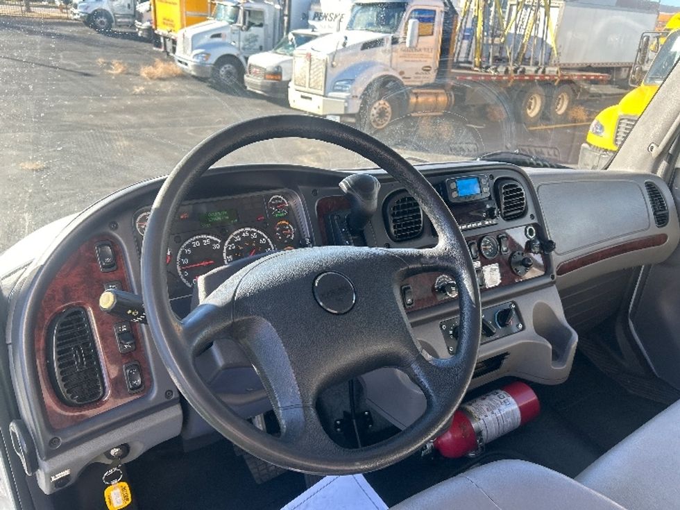 Medium Duty Box Truck-Light and Medium Duty Trucks-Freightliner-2022-M2-Denver-CO-128,659\n\t\tmiles-$ 73,000 - Image 18