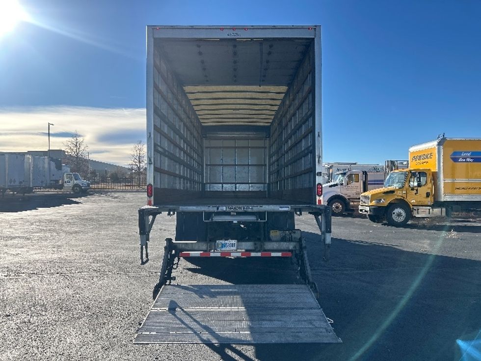 Medium Duty Box Truck-Light and Medium Duty Trucks-Freightliner-2022-M2-Denver-CO-128,659\n\t\tmiles-$ 73,000 - Image 9