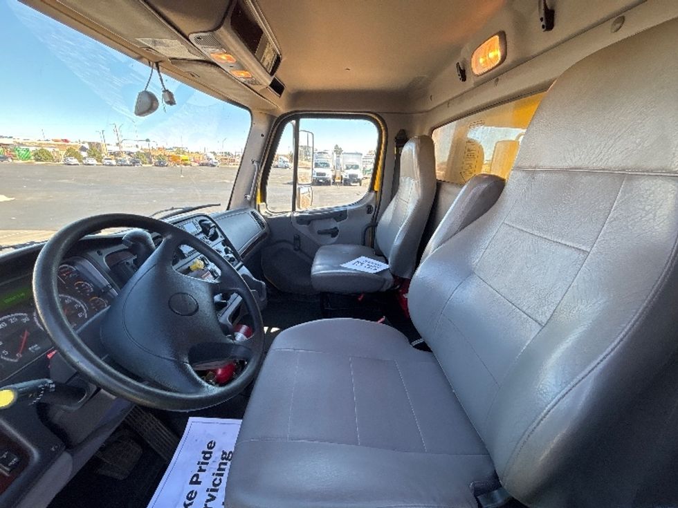 Medium Duty Box Truck-Light and Medium Duty Trucks-Freightliner-2022-M2-Denver-CO-150,803\n\t\tmiles-$ 71,750 - Image 19