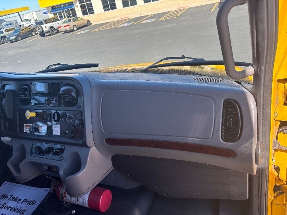 Medium Duty Box Truck-Light and Medium Duty Trucks-Freightliner-2022-M2-Denver-CO-150,803\n\t\tmiles-$ 71,750 - Image 21