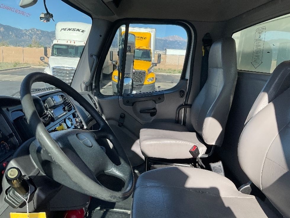 Medium Duty Box Truck-Light and Medium Duty Trucks-Freightliner-2022-M2-Denver-CO-204,228\n\t\tmiles-$ 58,250 - Image 19