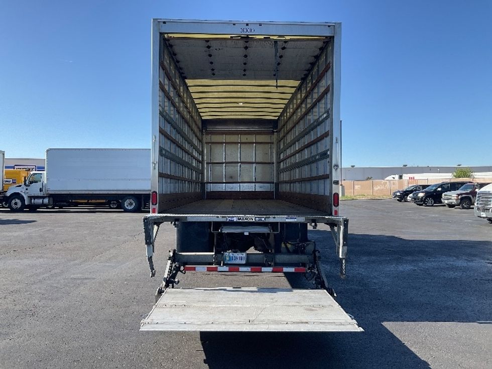 Medium Duty Box Truck-Light and Medium Duty Trucks-Freightliner-2022-M2-Denver-CO-204,228\n\t\tmiles-$ 58,250 - Image 9