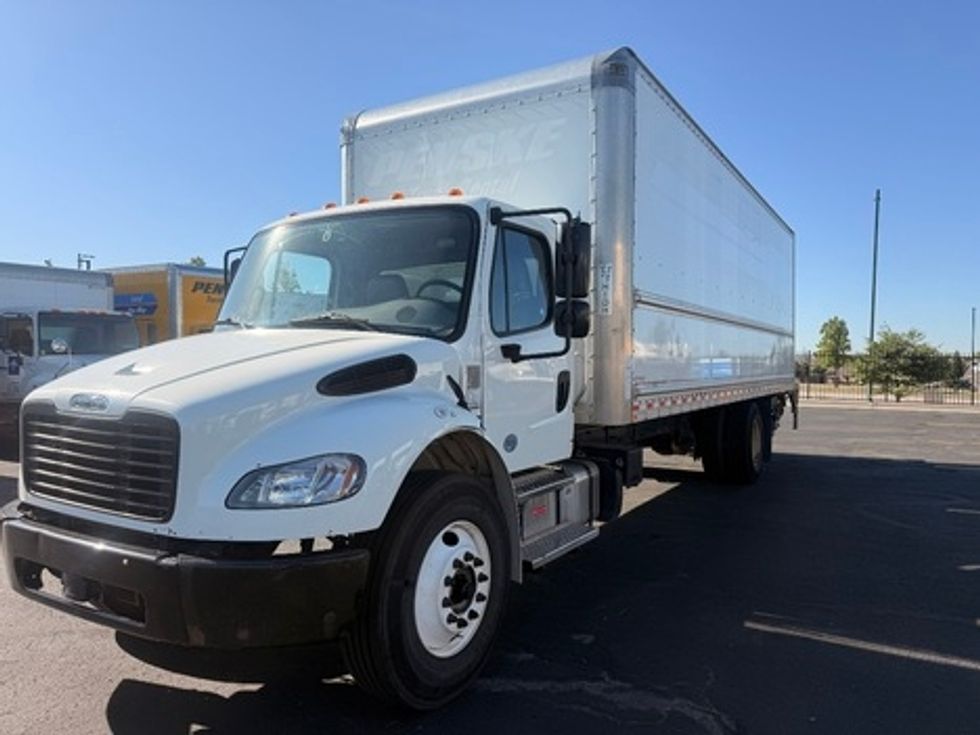 Medium Duty Box Truck-Light and Medium Duty Trucks-Freightliner-2022-M2-Denver-CO-211,794\n\t\tmiles-$ 35,000 - Image 1