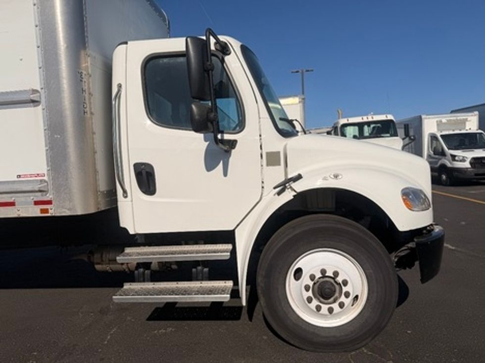 Medium Duty Box Truck-Light and Medium Duty Trucks-Freightliner-2022-M2-Denver-CO-211,794\n\t\tmiles-$ 35,000 - Image 13