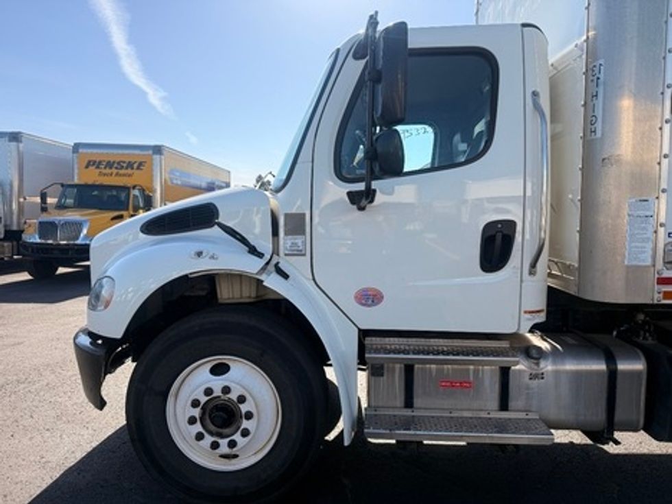 Medium Duty Box Truck-Light and Medium Duty Trucks-Freightliner-2022-M2-Denver-CO-211,794\n\t\tmiles-$ 35,000 - Image 15