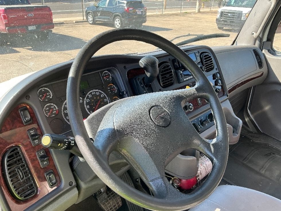 Medium Duty Box Truck-Light and Medium Duty Trucks-Freightliner-2022-M2-Denver-CO-211,794\n\t\tmiles-$ 35,000 - Image 17