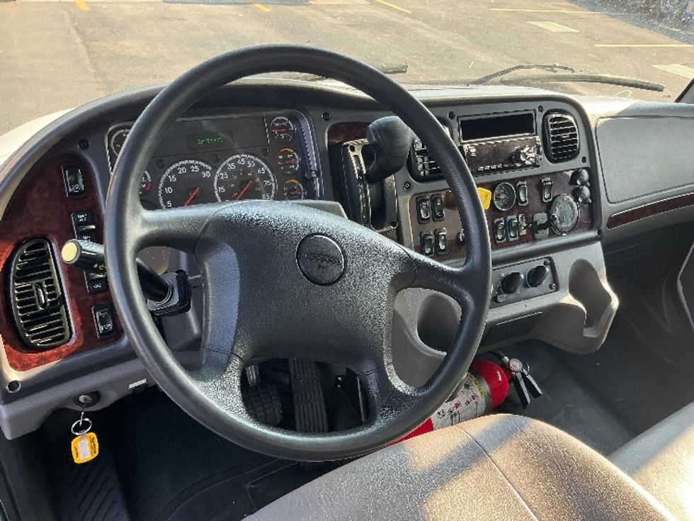 Medium Duty Box Truck-Light and Medium Duty Trucks-Freightliner-2022-M2-Denver-CO-224,777\n\t\tmiles-$ 56,250 - Image 18
