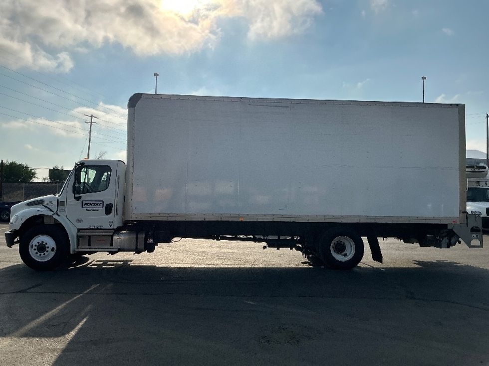 Medium Duty Box Truck-Light and Medium Duty Trucks-Freightliner-2022-M2-Denver-CO-224,777\n\t\tmiles-$ 56,250 - Image 4