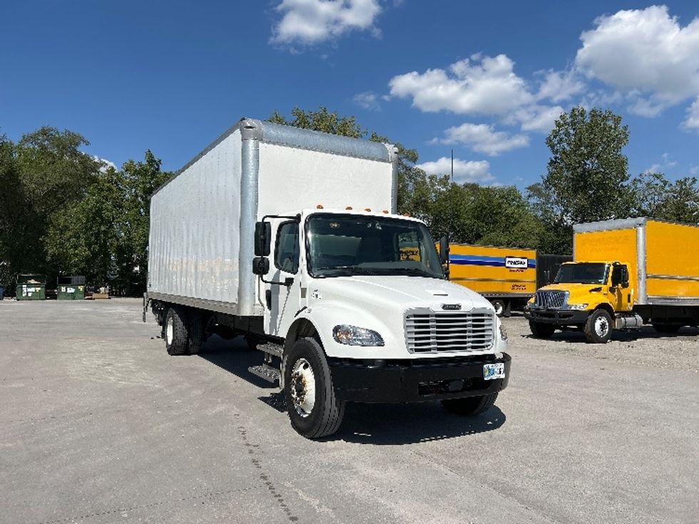 Medium Duty Box Truck-Light and Medium Duty Trucks-Freightliner-2022-M2-Des Moines-IA-115,156\n\t\tmiles-$ 75,000 - Image 1