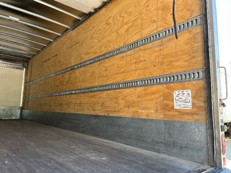 Medium Duty Box Truck-Light and Medium Duty Trucks-Freightliner-2022-M2-Des Moines-IA-115,156\n\t\tmiles-$ 75,000 - Image 12